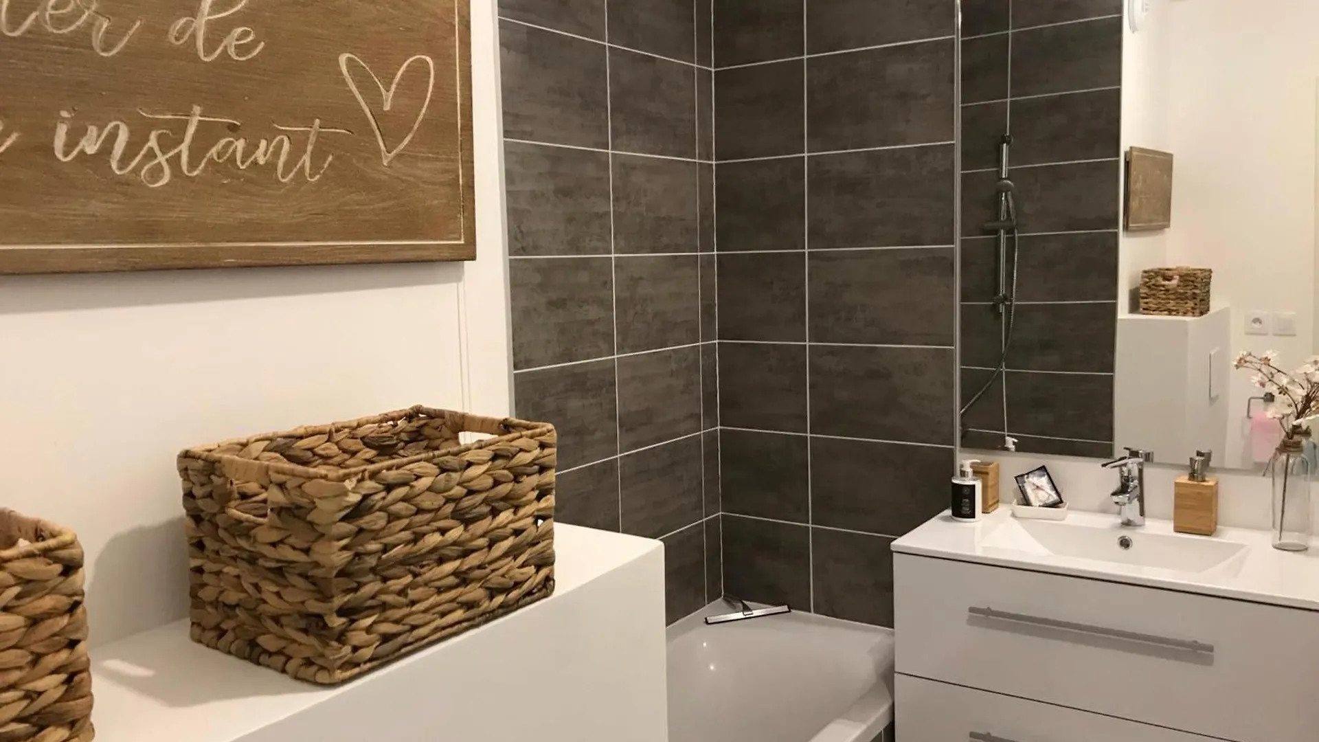 וילנב-לובה Beautiful Studio In Luxury Residence With Swimming Pool 0*,