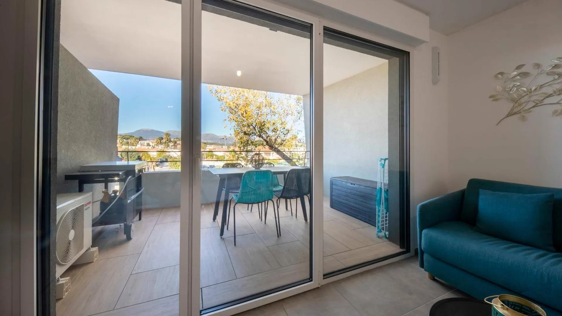 Beautiful Studio In Luxury Residence With Swimming Pool Villeneuve-Loubet Apartment